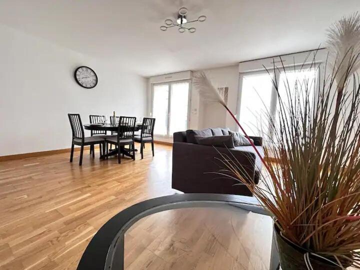 Appartement Venise 6 Couchages Avec Terrasse Hyper Centre Reims